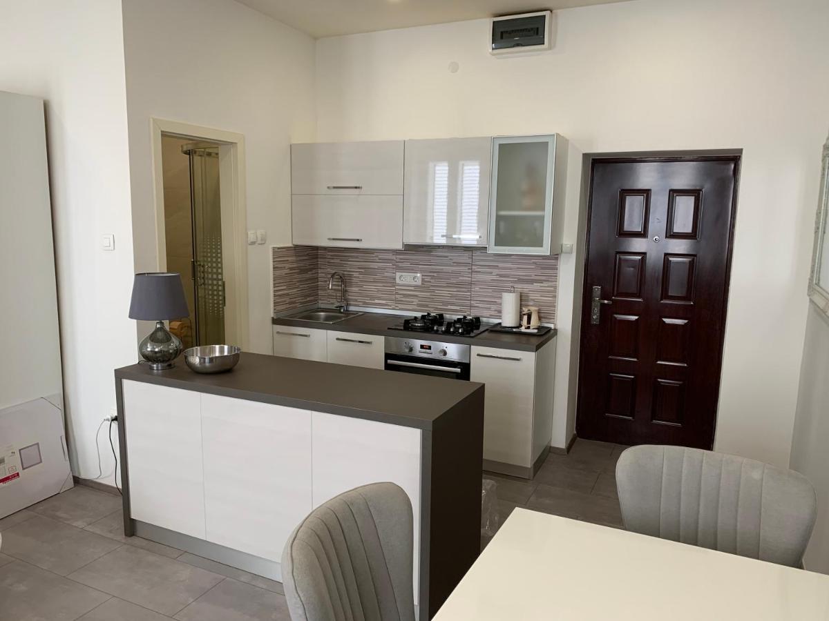Zara City Apartments Exterior photo